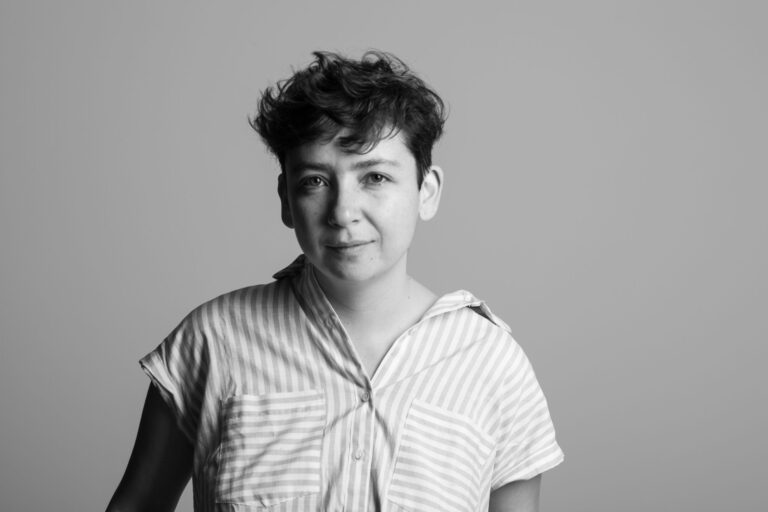 Laura Ortiz Gómez: “Quis pensar um mundo no qual a ideia de propriedade não atravessasse toda a nossa subjetividade”